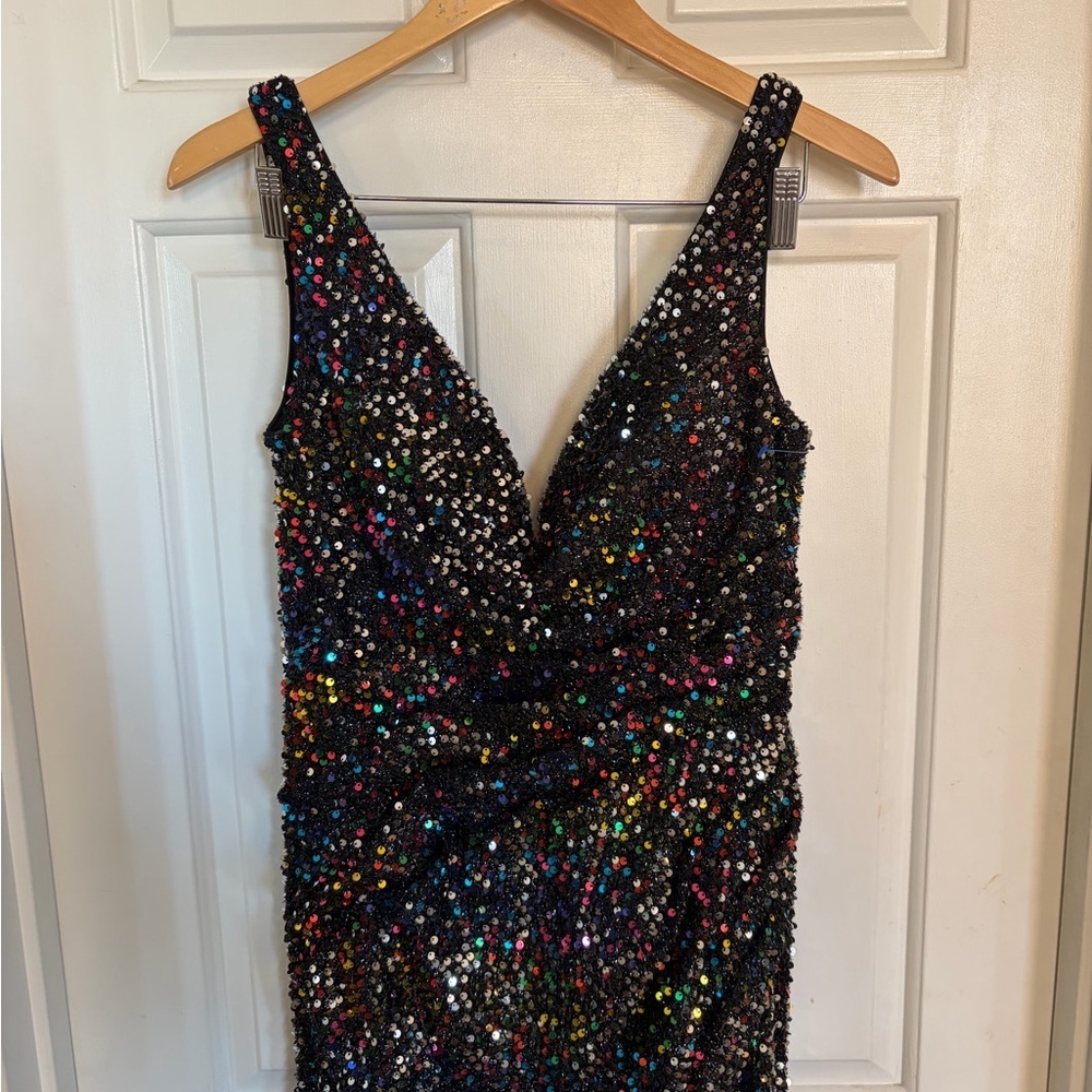 IEENA for Mac Duggal Black Multi Colored Sequin V Neck Maxi Dress 8 - Picture 14 of 14